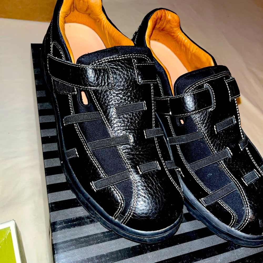 Diabetic Style Women Shoes size 8.5
